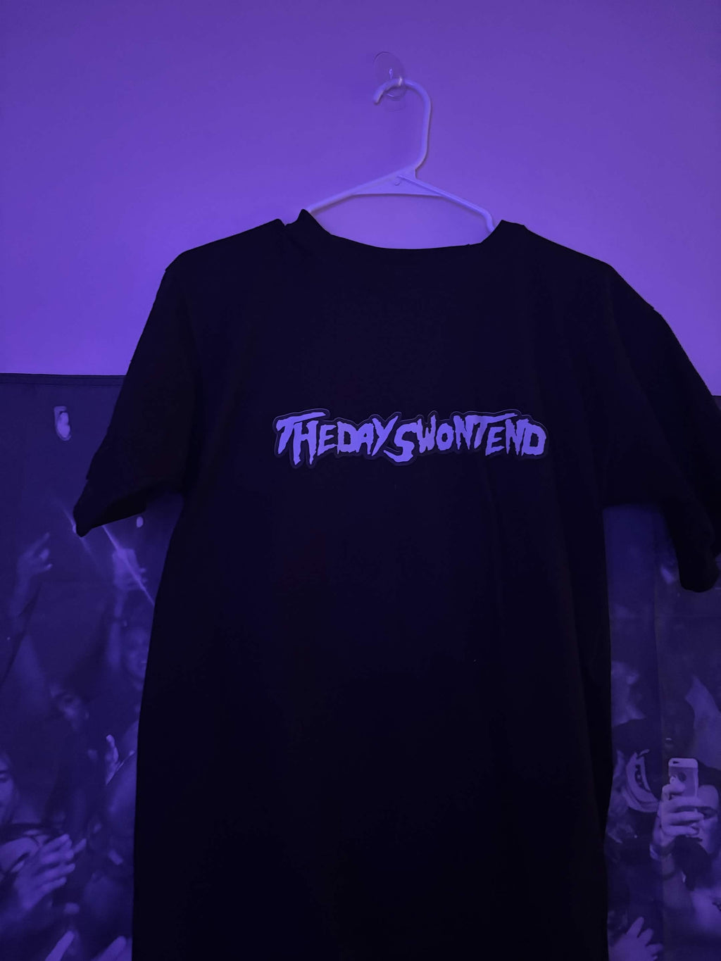 "thedayswontend" t-shirt (low stock)
